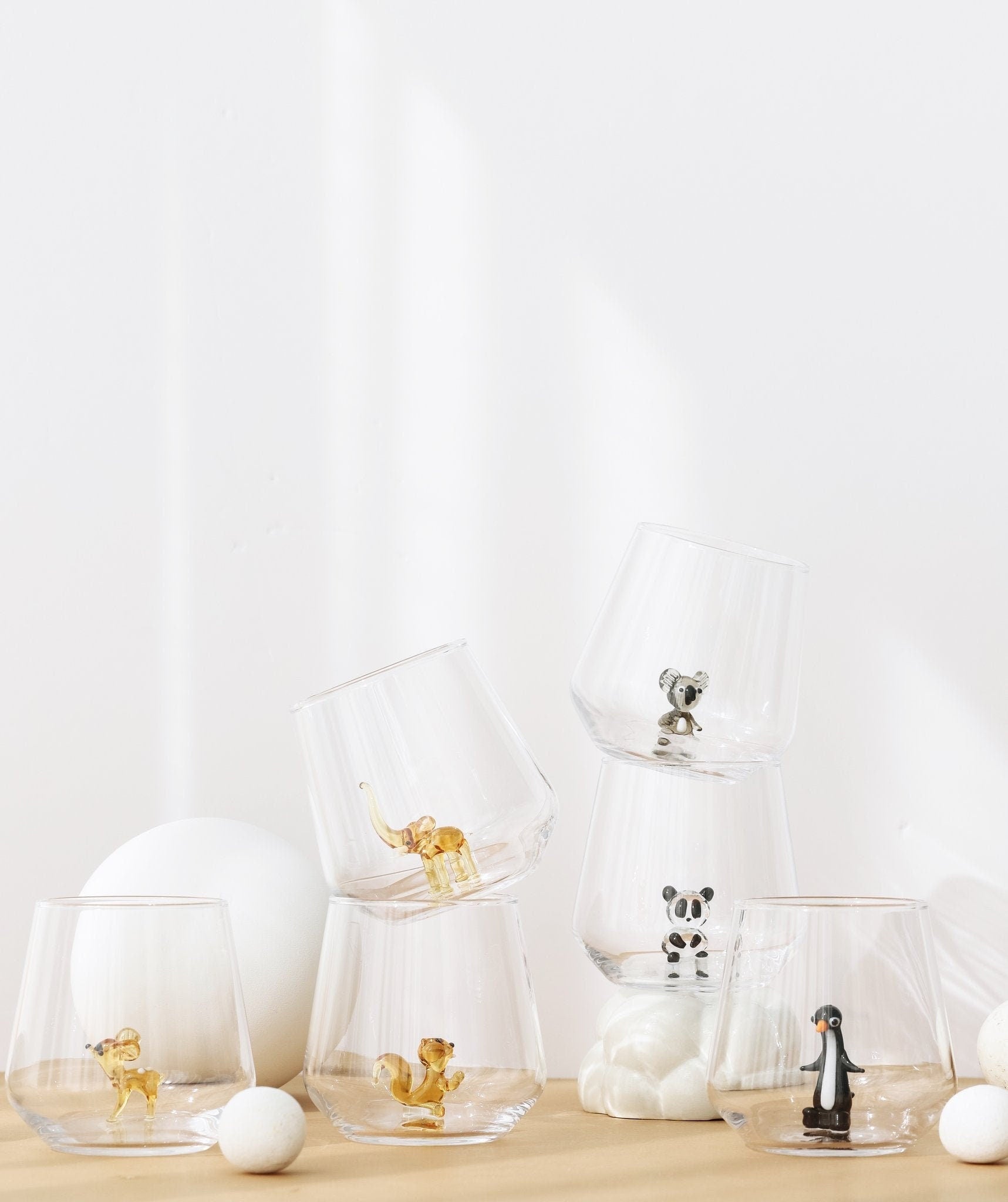 Set of 6 Water glass with order figurines